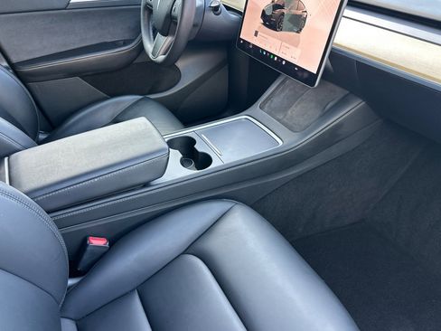 Used 2023 Tesla Model Y Long Range AWD/4WD image 15