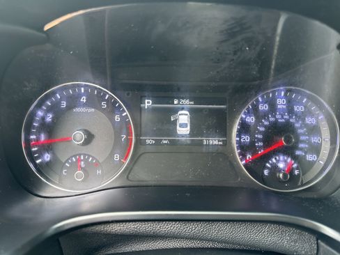 Used 2024 Kia Forte GT-Line FWD image 10