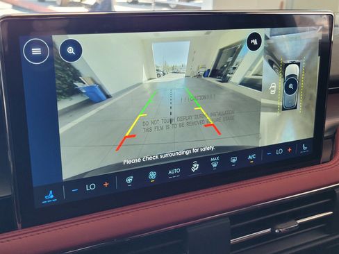 New 2025 Lincoln Corsair Reserve image 12