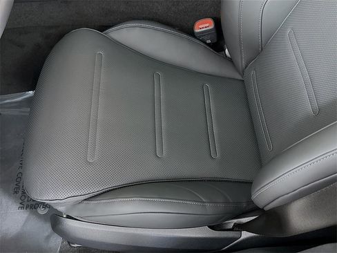 New 2026 Mercedes-Benz E 53 AMG e 4MATIC Sedan image 20