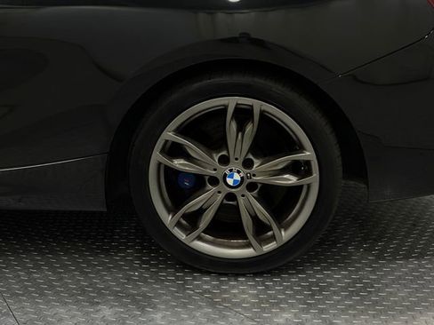 Used 2016 BMW M235i Convertible image 33