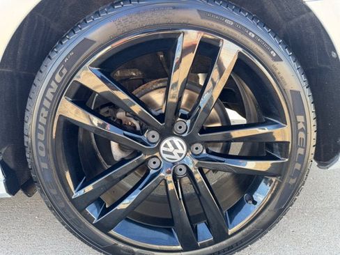 Used 2017 Volkswagen Passat 1.8T R-Line FWD image 10