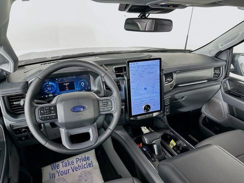 New 2025 Ford F150 Lightning Flash AWD/4WD image 29