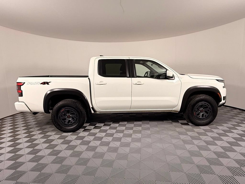 Used 2026 Nissan Frontier PRO-4X AWD/4WD image 12