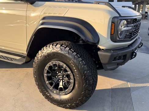 New 2025 Ford Bronco Raptor image 4