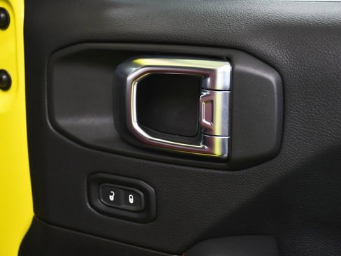 Used 2024 Jeep Wrangler Unlimited Rubicon 392 image 15