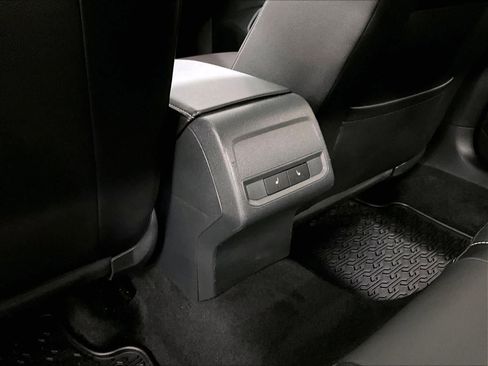 Used 2023 Volkswagen Jetta SEL image 37