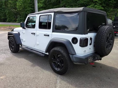 Used 2019 Jeep Wrangler Unlimited Sport S image 14