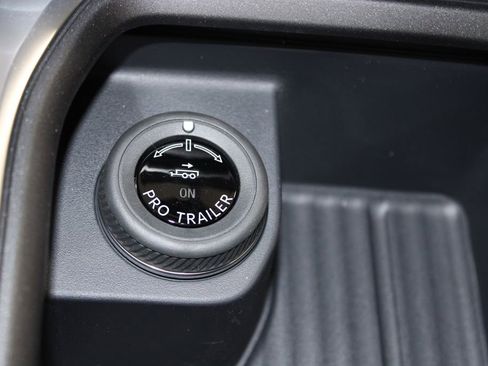 New 2026 Ford Expedition Active image 47