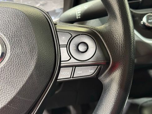 Certified 2023 Toyota Corolla LE image 22