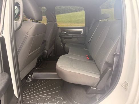 Used 2024 RAM 1500 Warlock AWD/4WD image 31