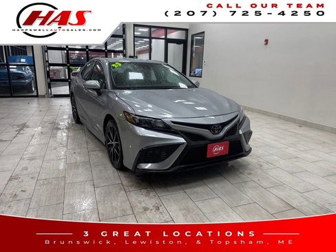 Used 2023 Toyota Camry SE image 8