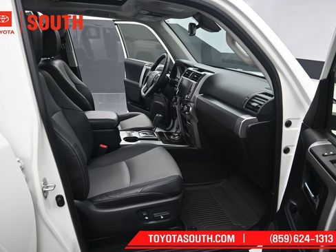 Used 2023 Toyota 4Runner SR5 Premium w/ Moonroof Package AWD/4WD image 32
