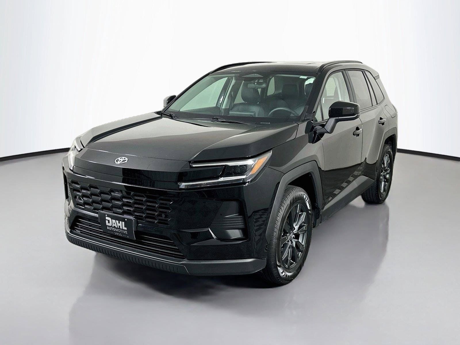 Used 2026 Toyota RAV4 XLE Premium AWD/4WD image 4