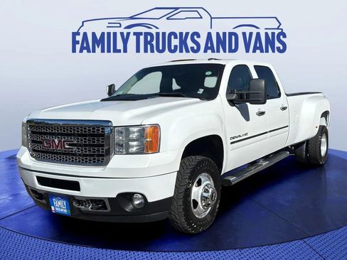Used 2014 GMC Sierra 3500 Denali image 1