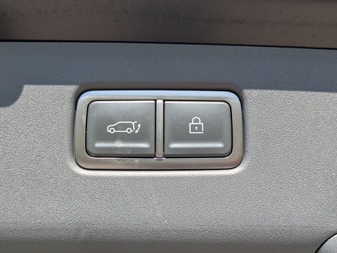 Certified 2026 Kia EV9 Wind image 16