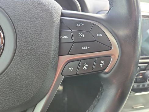 Used 2020 Jeep Grand Cherokee High Altitude AWD/4WD image 22