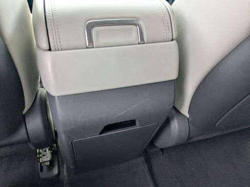 Used 2025 Hyundai Santa Fe Limited AWD/4WD image 31
