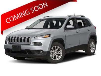 Used 2016 Jeep Cherokee Latitude w/ Comfort/Convenience Group