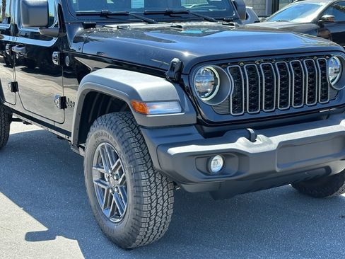 New 2026 Jeep Wrangler Unlimited Sport AWD/4WD image 11