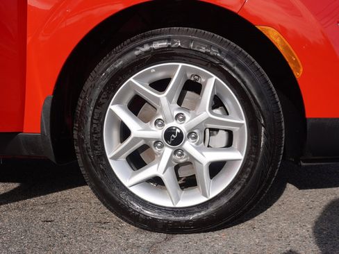 Certified 2025 Kia Soul LX w/ LX Technology Package image 20