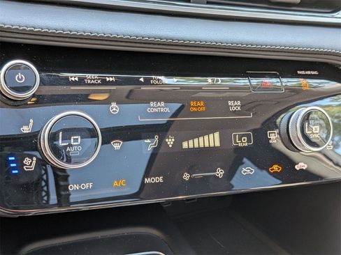 Used 2023 INFINITI QX60 Sensory w/ Vision Package image 25