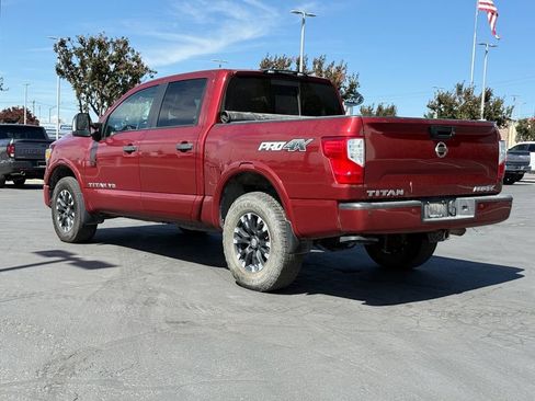 Used 2018 Nissan Titan PRO-4X AWD/4WD image 5