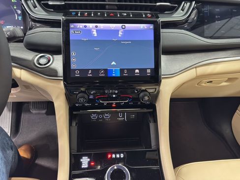 New 2024 Jeep Grand Cherokee Limited 4xe image 30