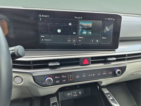 Certified 2025 Kia Sorento S FWD image 13