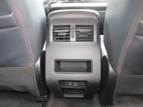 Used 2023 Mitsubishi Outlander SE AWD/4WD image 32