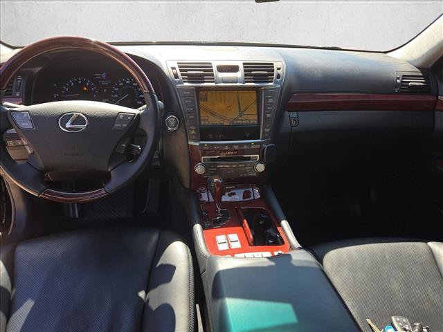 Used 2010 Lexus LS 460 L w/ Luxury Pkg RWD image 17