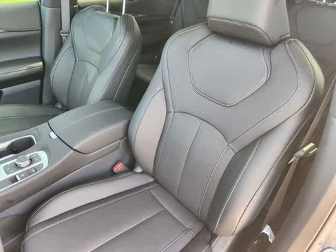 New 2026 INFINITI QX60 Luxe FWD image 11