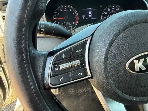 Used 2019 Kia Optima LX FWD image 17