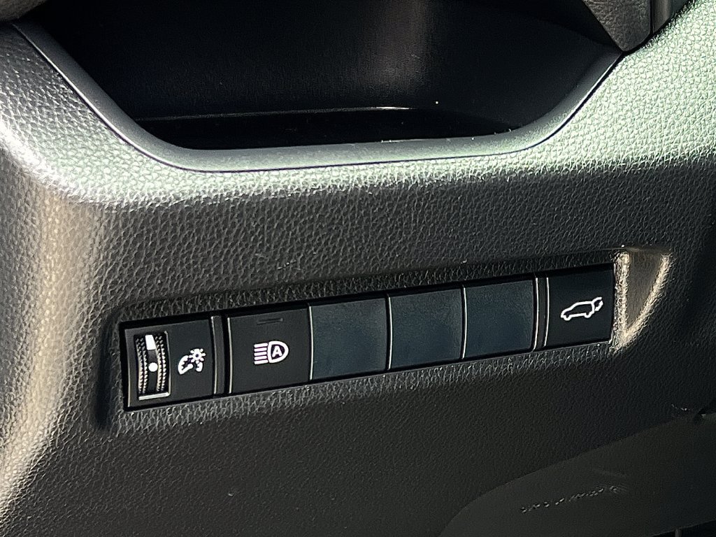 Used 2019 Toyota RAV4 XSE w/ Carpet Mat Package AWD/4WD image 8