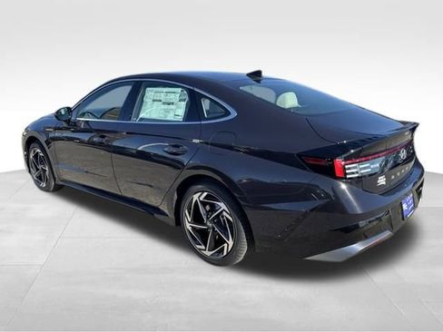New 2026 Hyundai Sonata SEL FWD image 3