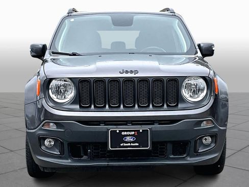 Used 2018 Jeep Renegade Altitude image 4