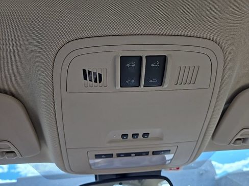 Used 2016 Buick Regal Premium FWD image 26