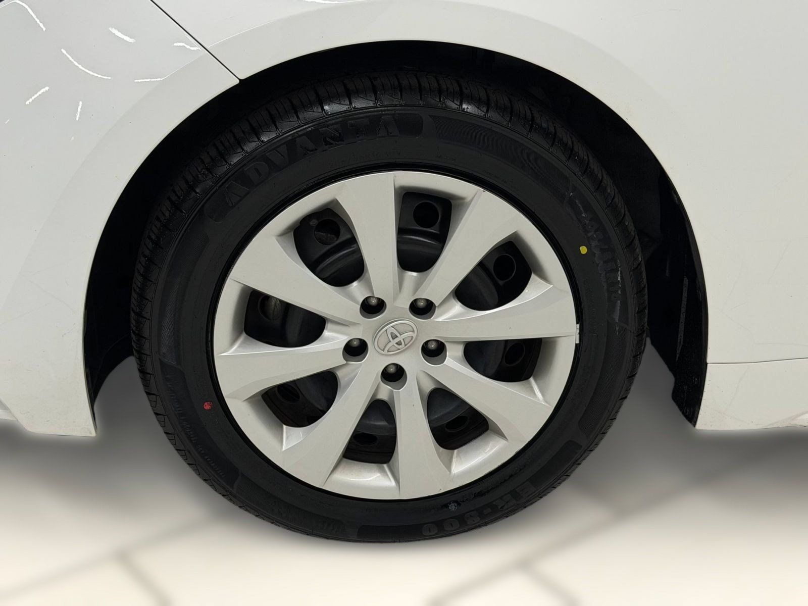 Used 2024 Toyota Corolla LE FWD image 10