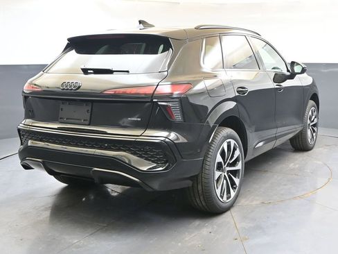New 2026 Audi Q3 quattro 2.0T AWD/4WD image 5