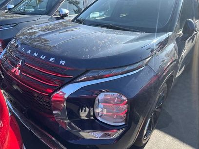 New 2025 Mitsubishi Outlander SEL