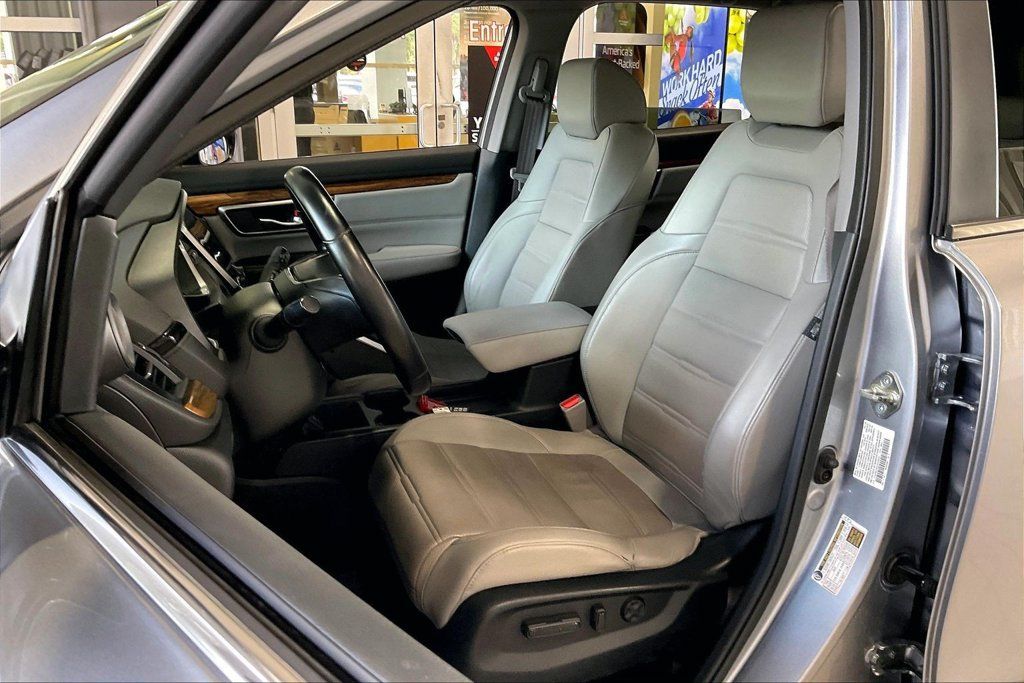 Used 2018 Honda CR-V EX-L image 3