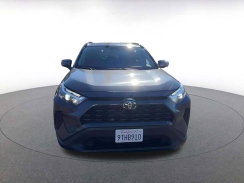 Used 2025 Toyota RAV4 XLE image 4