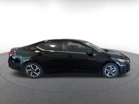 Used 2025 Nissan Sentra SV FWD image 14