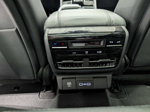 Certified 2023 Acura MDX SH-AWD image 24