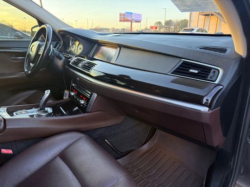 Used 2016 BMW 535i Gran Turismo image 19