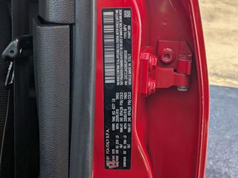 Used 2018 Jeep Renegade Limited w/ UConnect 8.4 Nav Group image 32