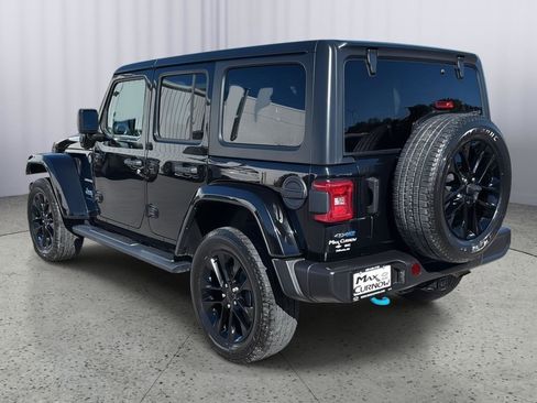 Used 2023 Jeep Wrangler Sahara image 3