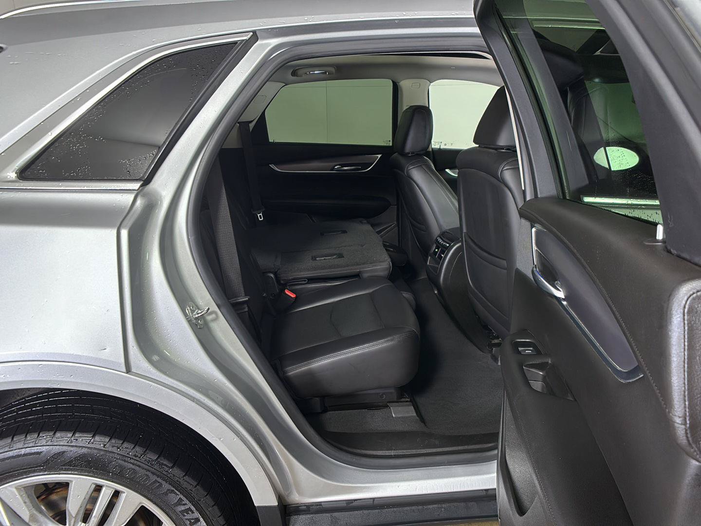 Used 2019 Cadillac XT5 Premium Luxury AWD/4WD image 16