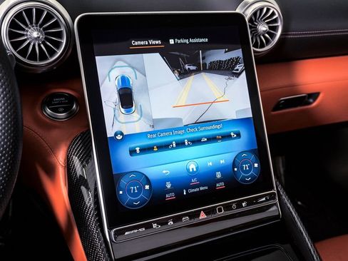 Used 2022 Mercedes-Benz SL 63 AMG 4MATIC image 29