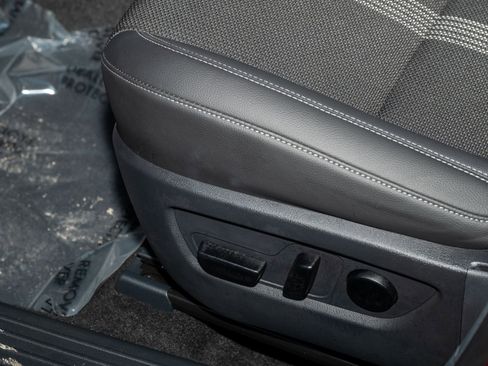 Used 2025 MAZDA CX-50 AWD 2.5 S w/ Weather Package image 28